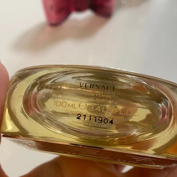 Versace Gold Eros Pour Femme Bottle - Picture 4 of 7